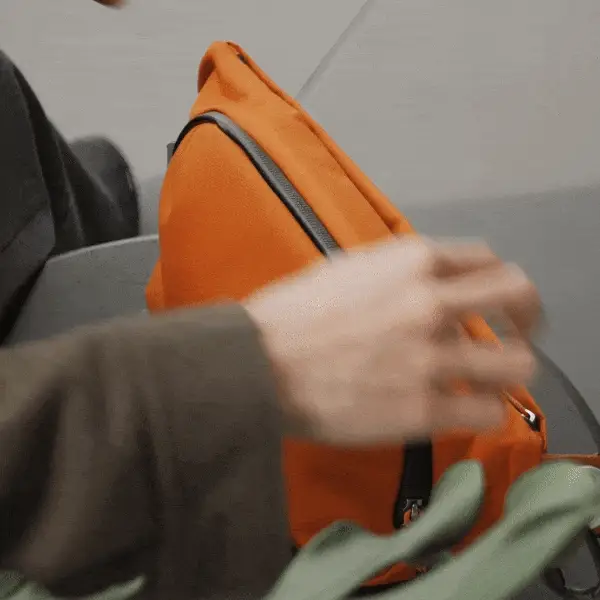 medium-secure-back-pocket
