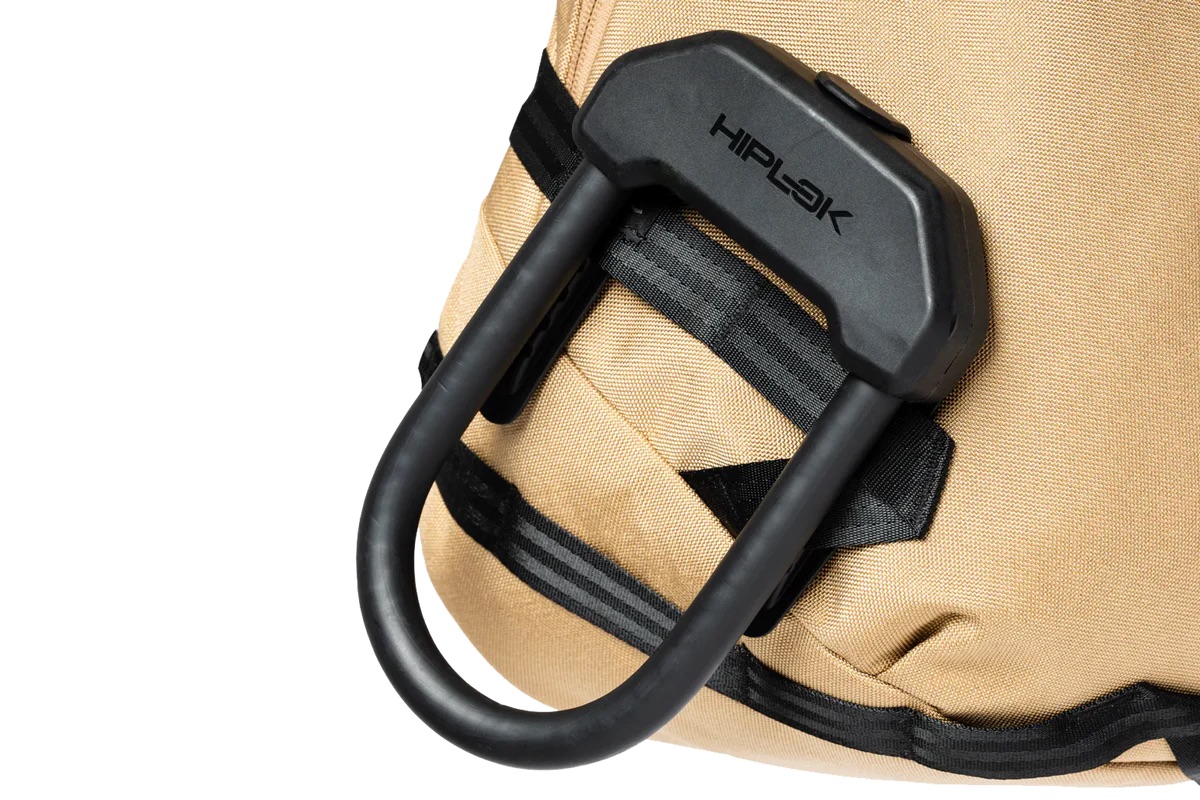 Daily_backpack_800fc2e6-85f3-4117-82df-20fcf75e6b4e