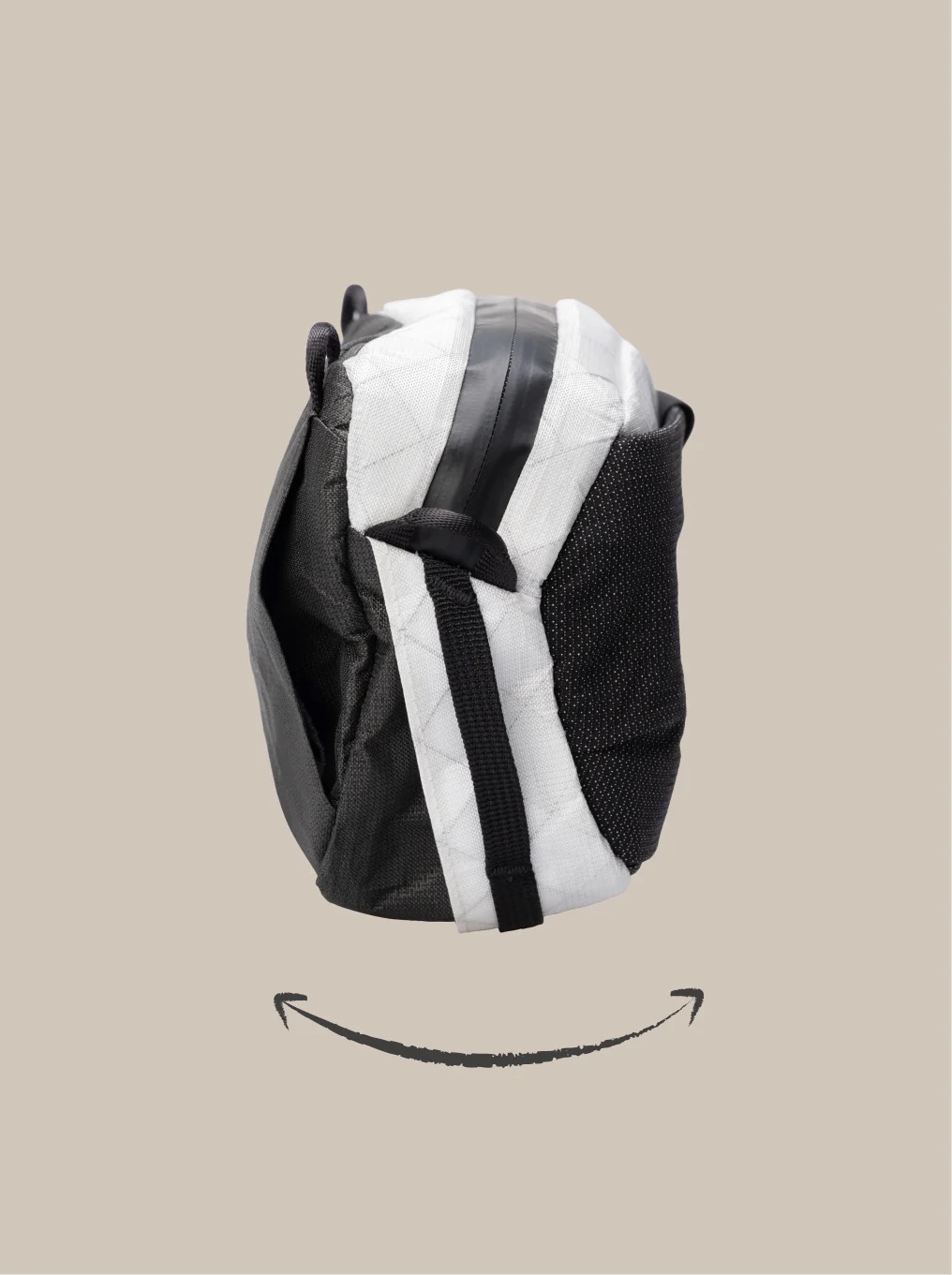 Mini_-_open_pouch_GIF_b5799f7c-6ce9-49a0-830f-a951ecc93708