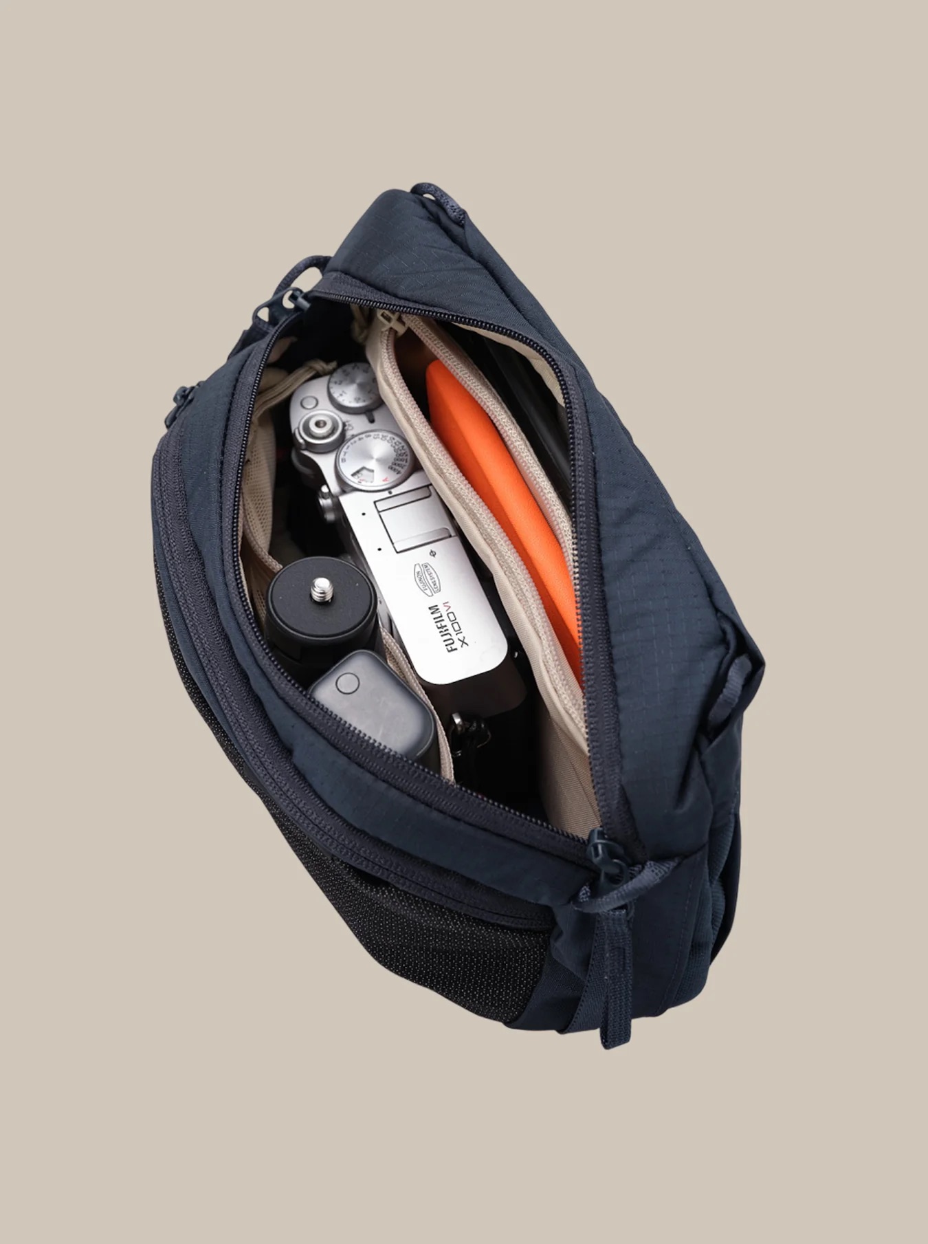 Core_Sling_-_open_pouch_2