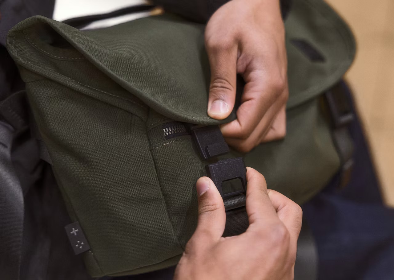 Bellroy-BCYC-OLI-244-03-BTF (1)
