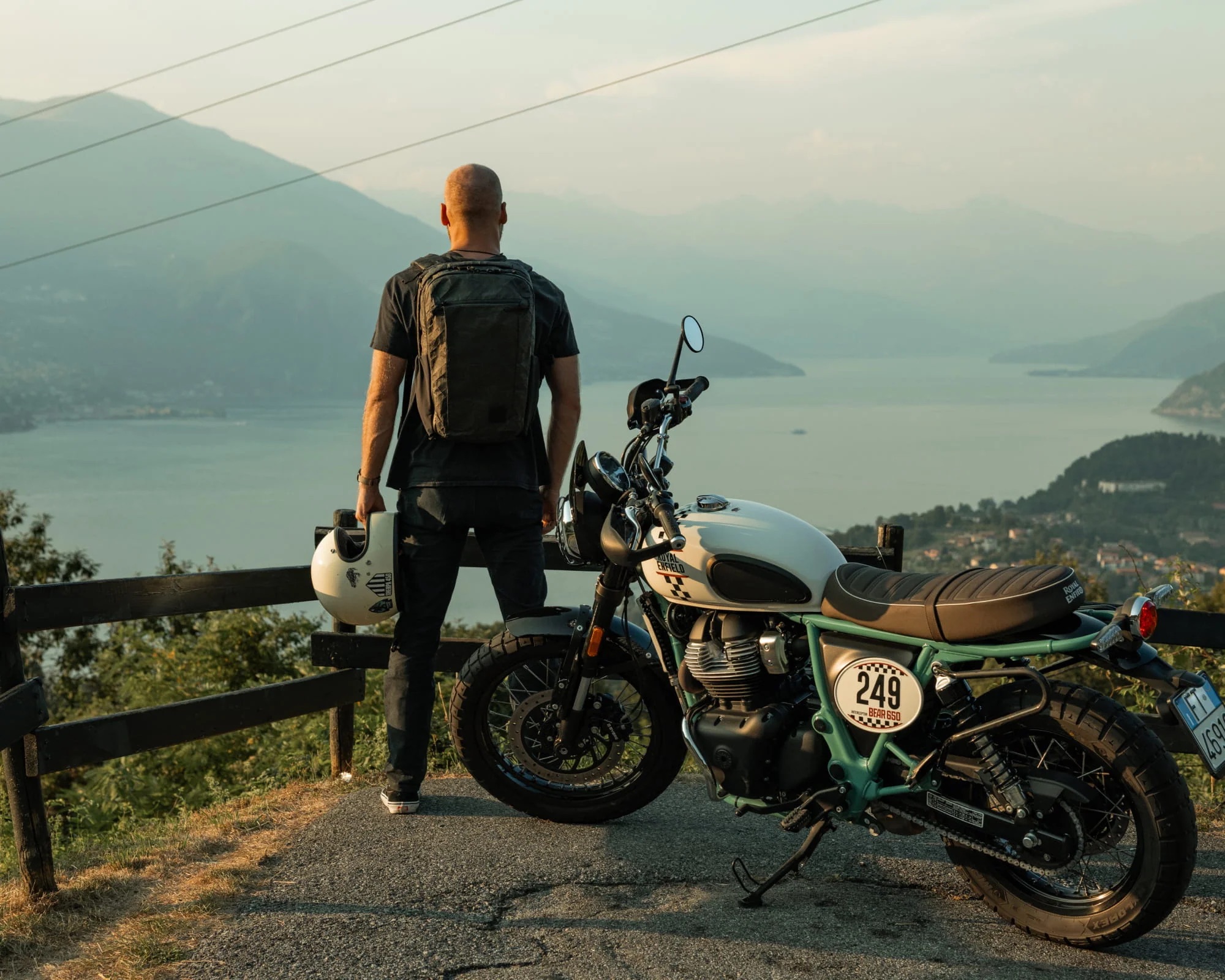 CIVIC-Travel-Bag-ULTRA-hotspots-desktop_2_1