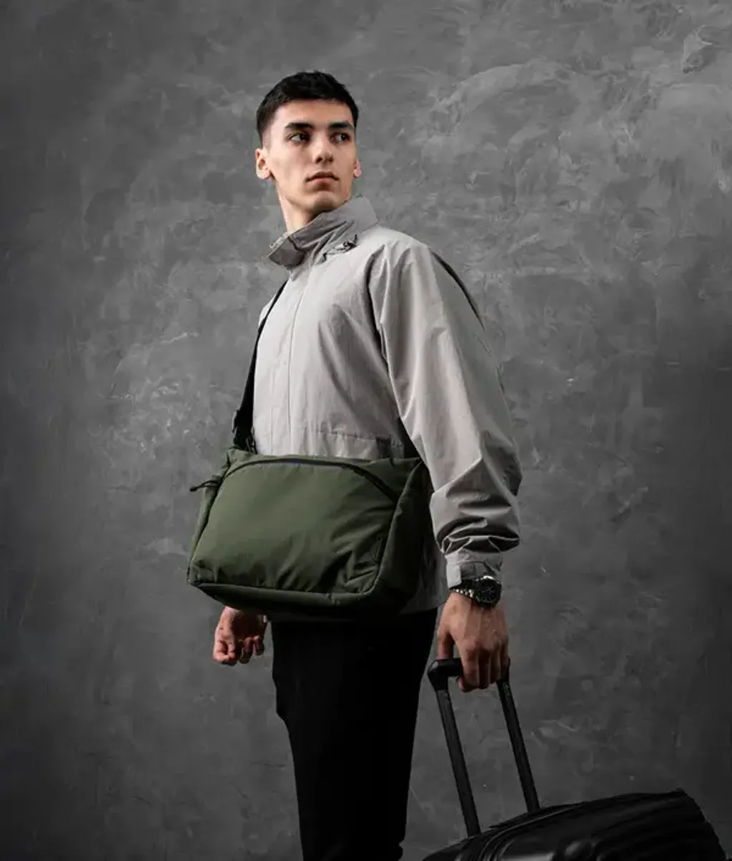 FlightSatchelAxoflux210DGreen_0036