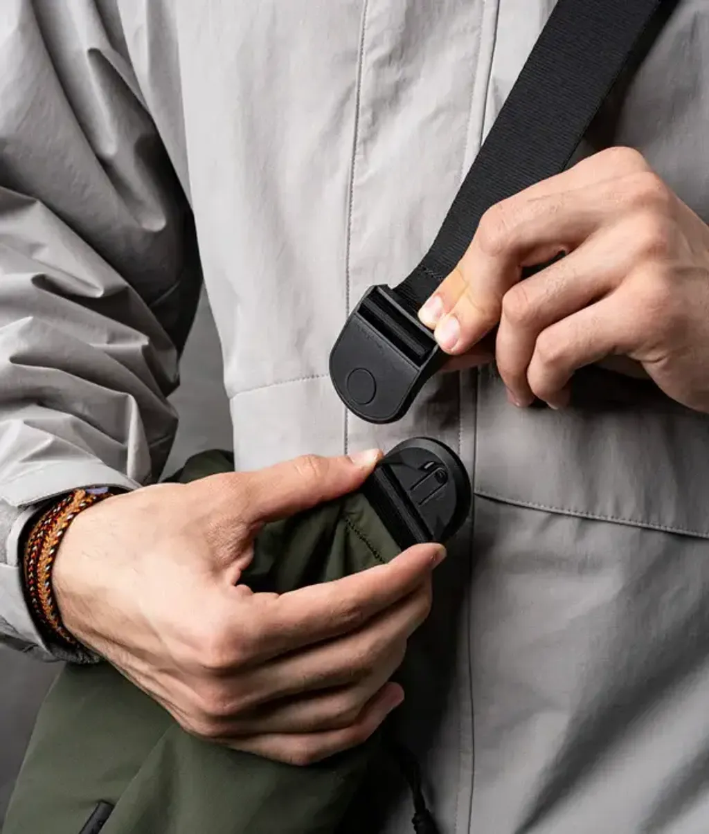 FlightSatchelAxoflux210DGreen_0033