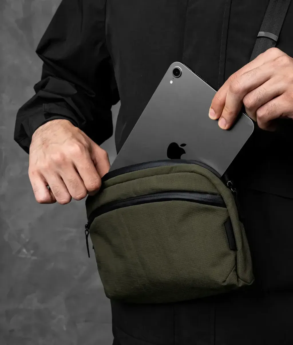 FlightSlingAxoflux400DGreen_000035_f766a5c9-ed36-44aa-803c-31f1d0fd53ca