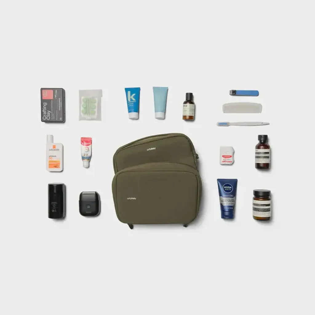 2-in-1ToiletryPouch-Olive-4S_750x
