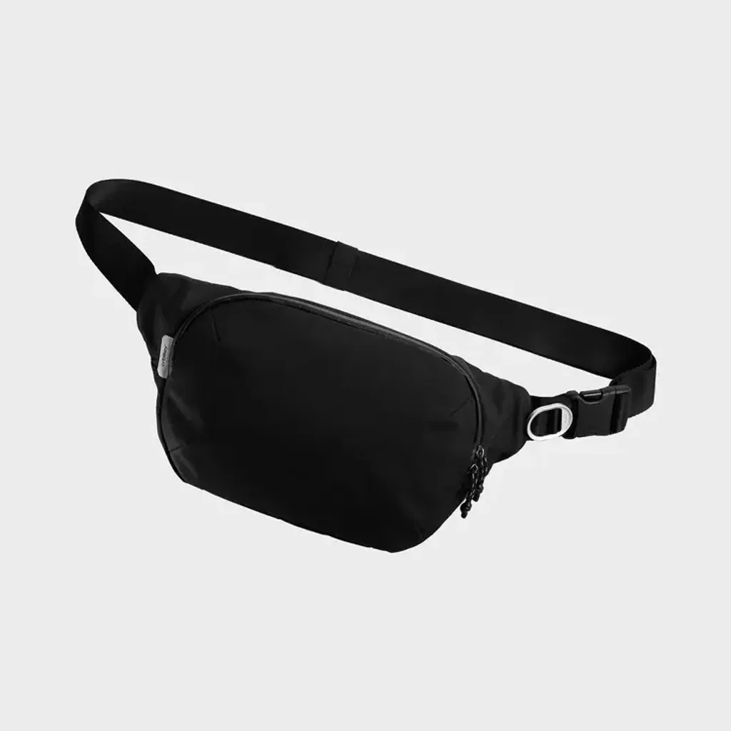 UrbanSling-Medium-Black-1_750x