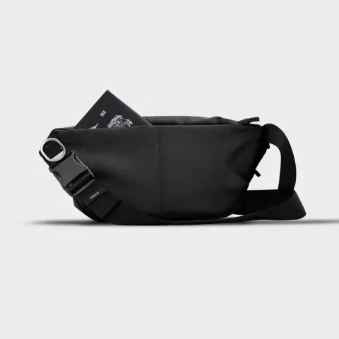 UrbanSling-Medium-Black-3_750x