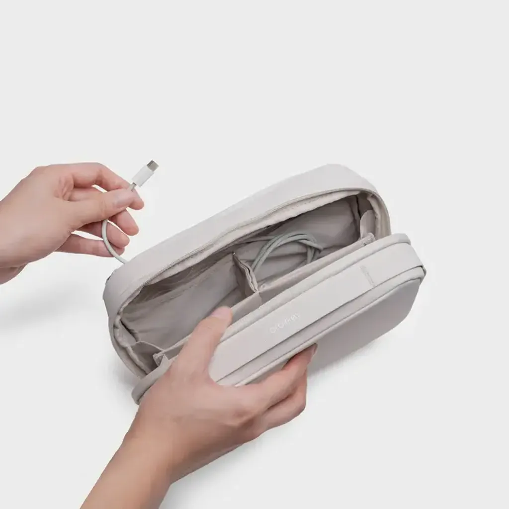 KonMari_Orbitkey2-in-1TechPouch-3_750x