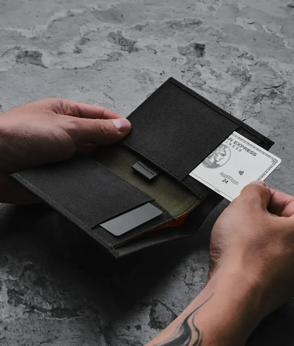 AEKBIFOLDCASHWALLET9_98600be1-ebed-4a46-a85d-90fa09e6c28e