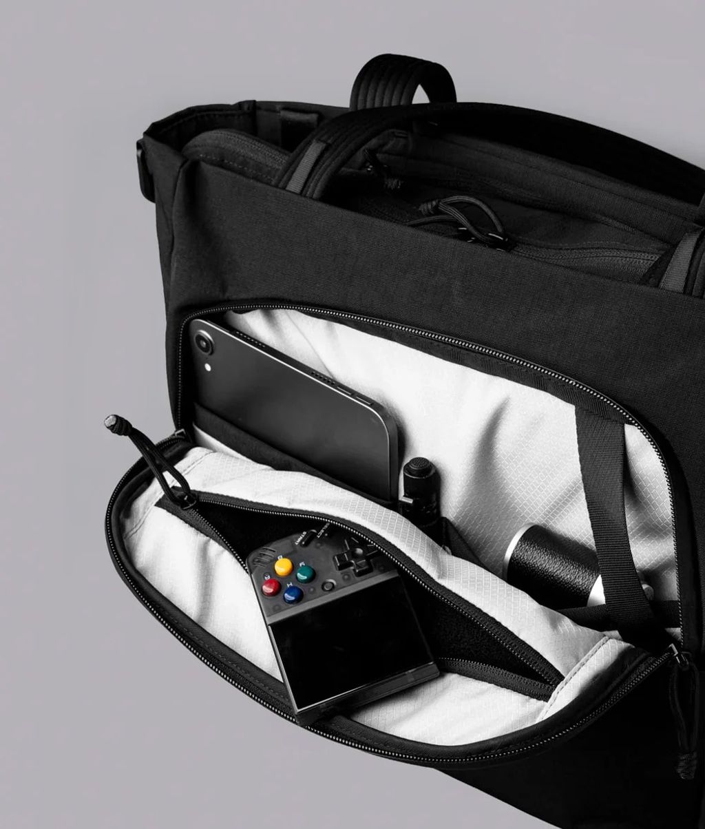 BravoTote12LAxoflux400DRipstopNylonBlack_0008