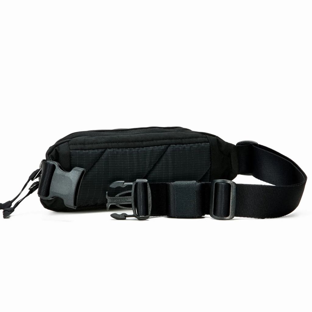 CIVIC-ACCESS-SLING-1L-BLACK-CAS1-BACK_2000x