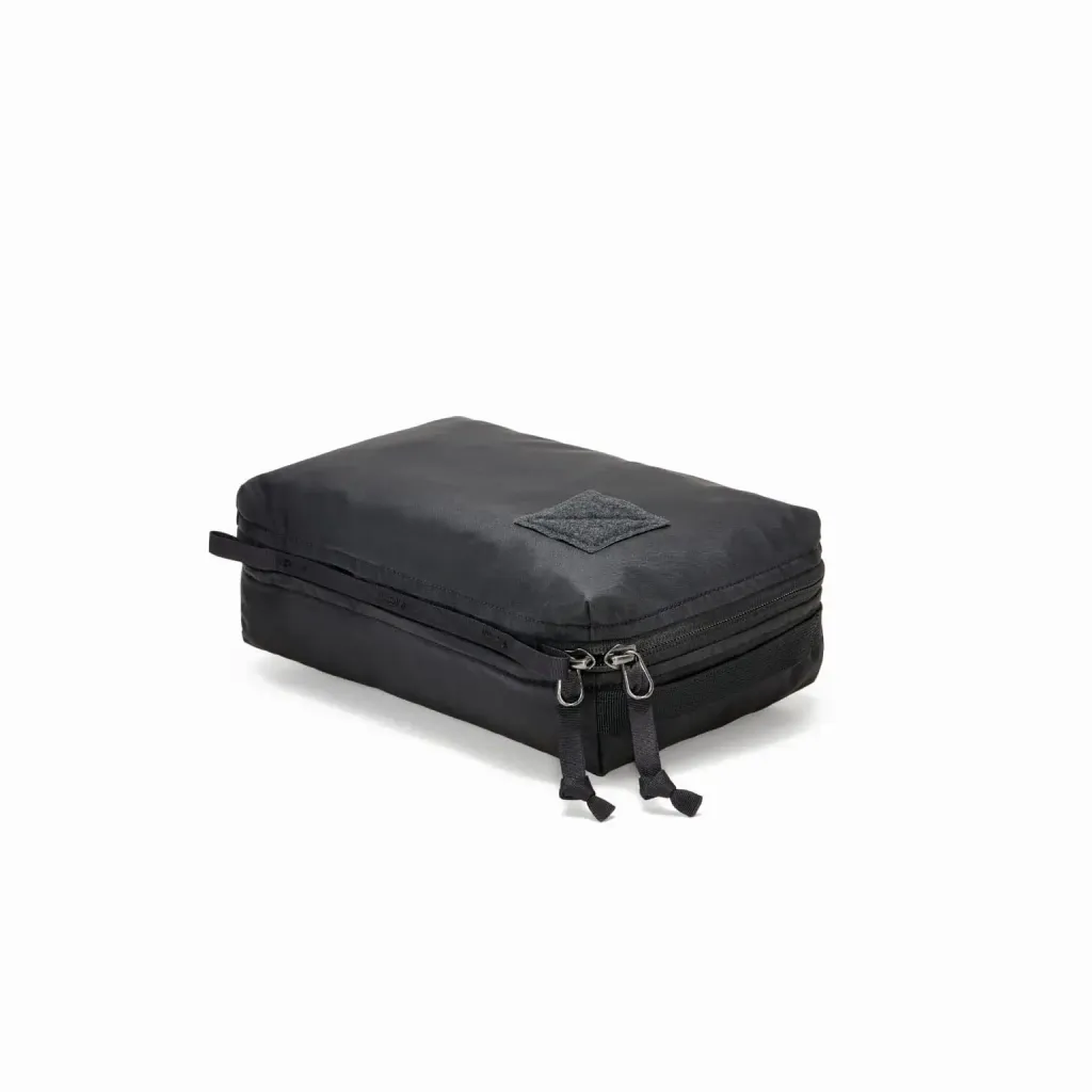 TRANSIT-PACKING-CUBE-4L-TPC4-SOLUTION-DYED-BLACK-SIDE_1_2000x