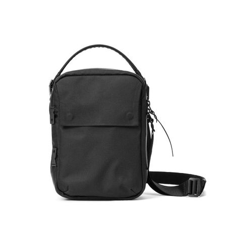 small-mens-crossbody-bag_b677d5bd-34f5-4030-bd94-0f580ae07e6b_2048x