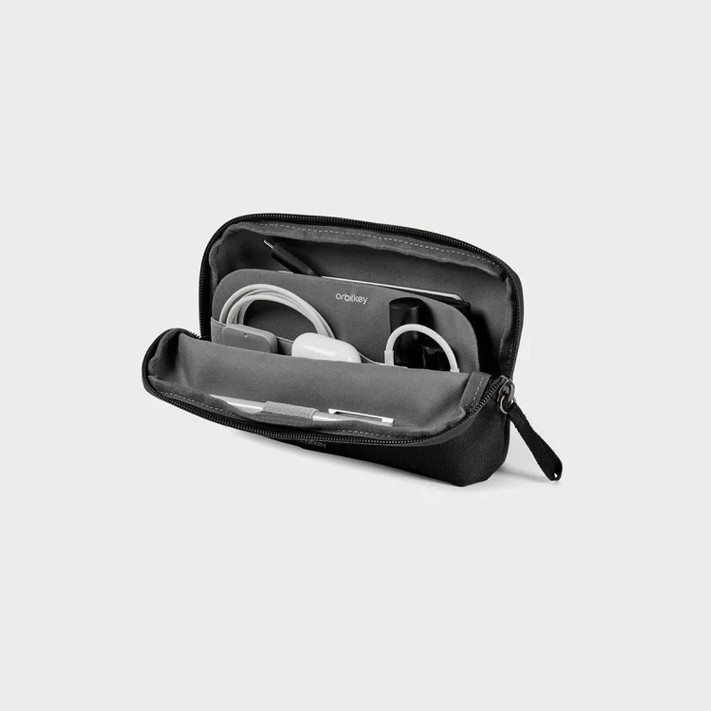 DeskPouch-Black-2_750x