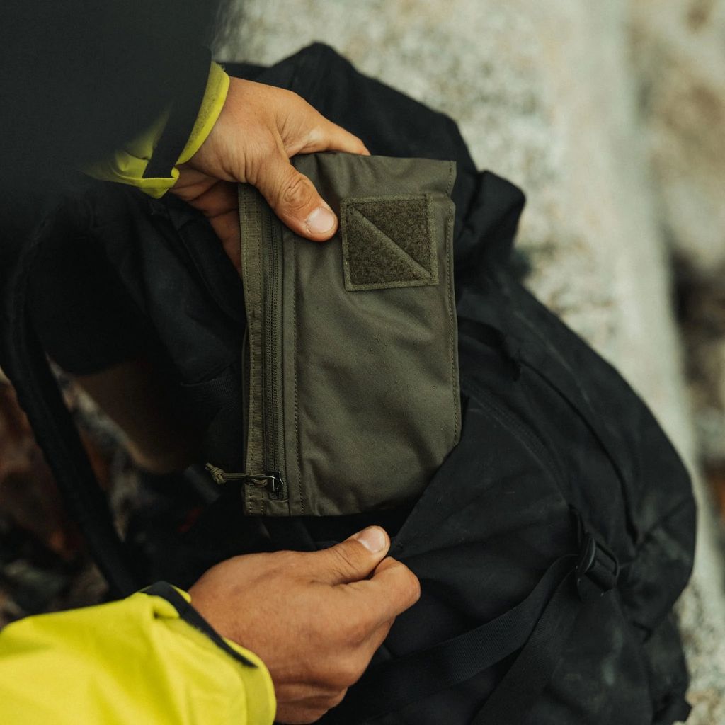 CIVIC-Flat-Pouch-OD-Green-Outdoor-Kit-Lifestyle-2_2_1