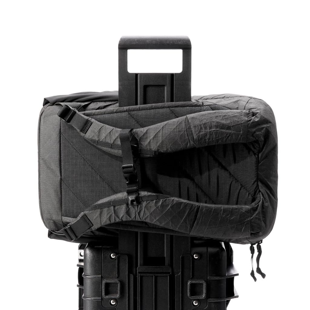 CIVIC-TRAVEL-BAG-CTB26-ULTRA-BLACK-MAGIC-LUGGAGE-PASS-THROUGH_1
