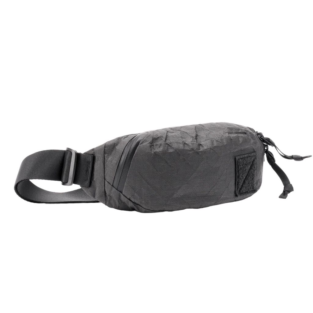 CIVIC-ACCESS-SLING-1L-ULTRA-BLACK-MAGIC-CAS1-FRONT_1
