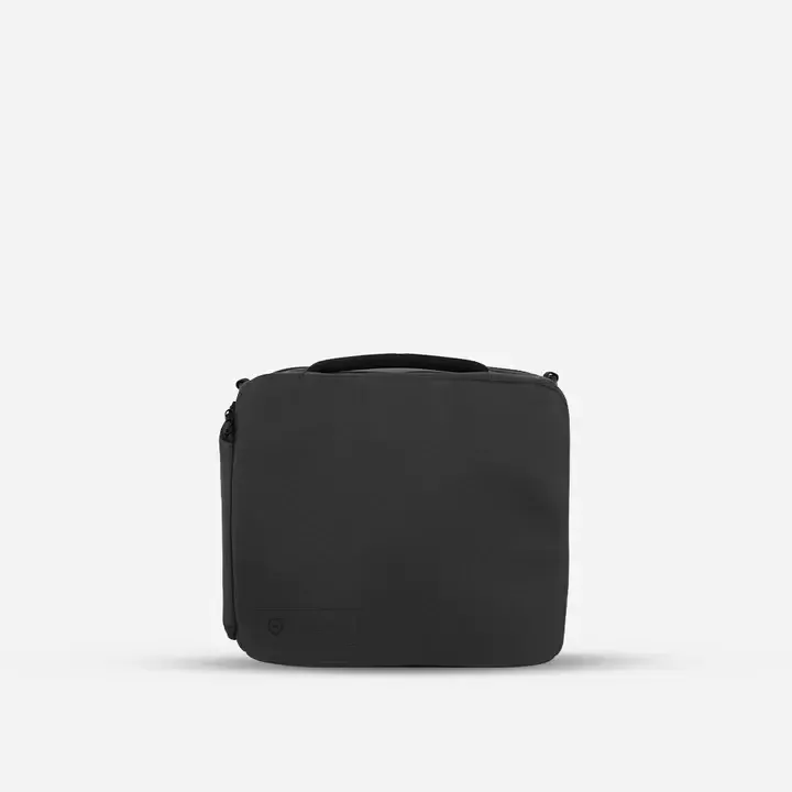 essential_front