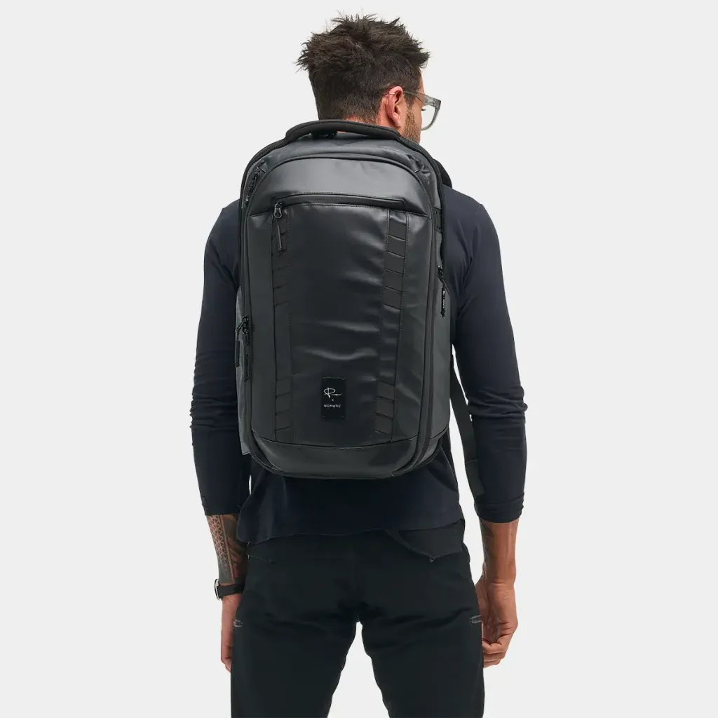 McKinnonCameraPack35L-2