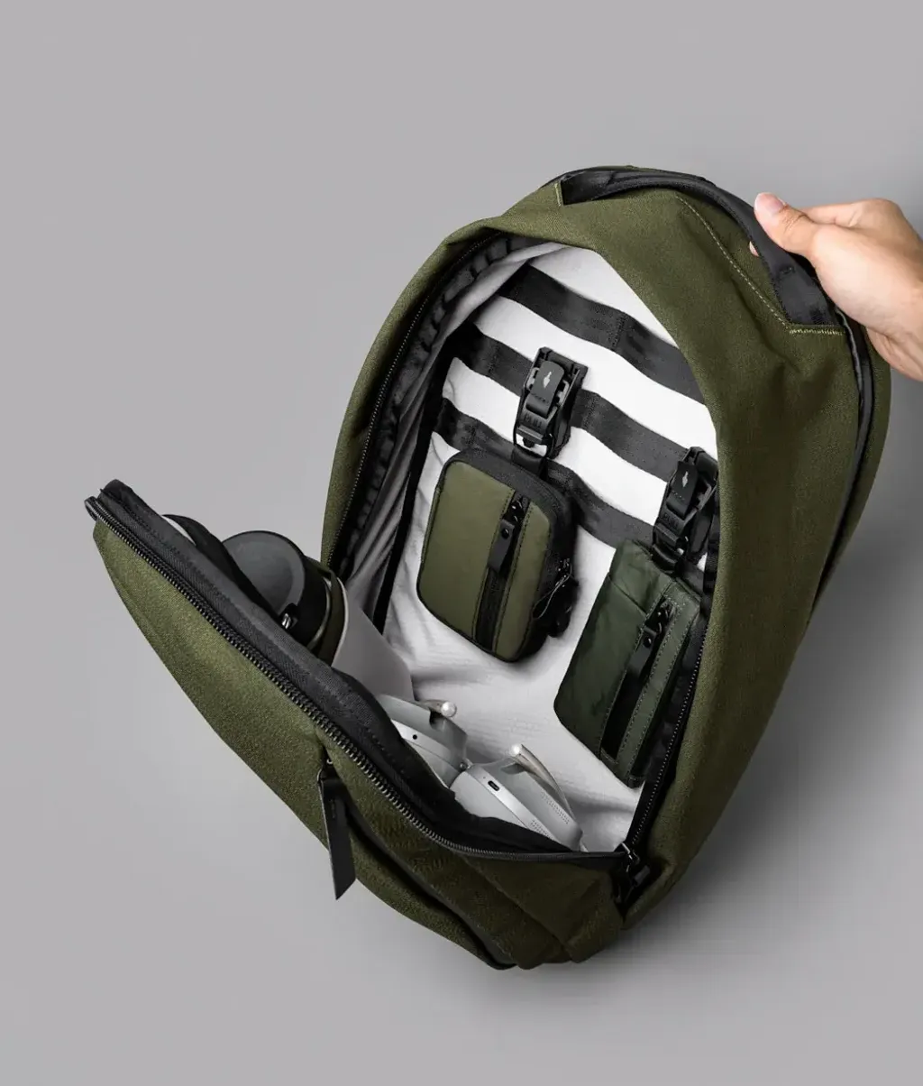 METRO_BACKPACK_24L_AXOFLUX_GREEN_21