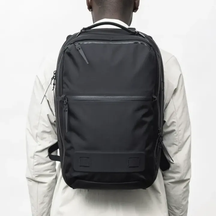 urban-backpack-05_900x