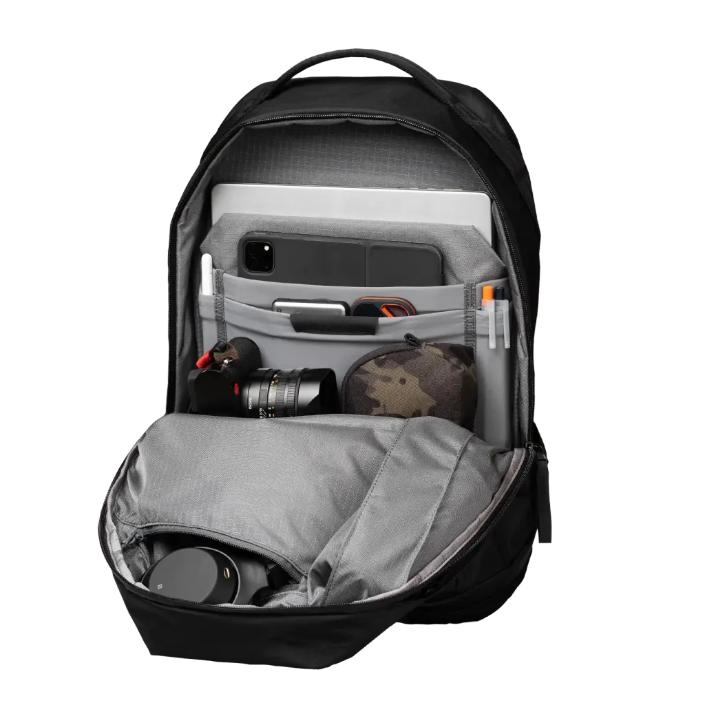DailyPlus-X-PacBlack-4_1680x