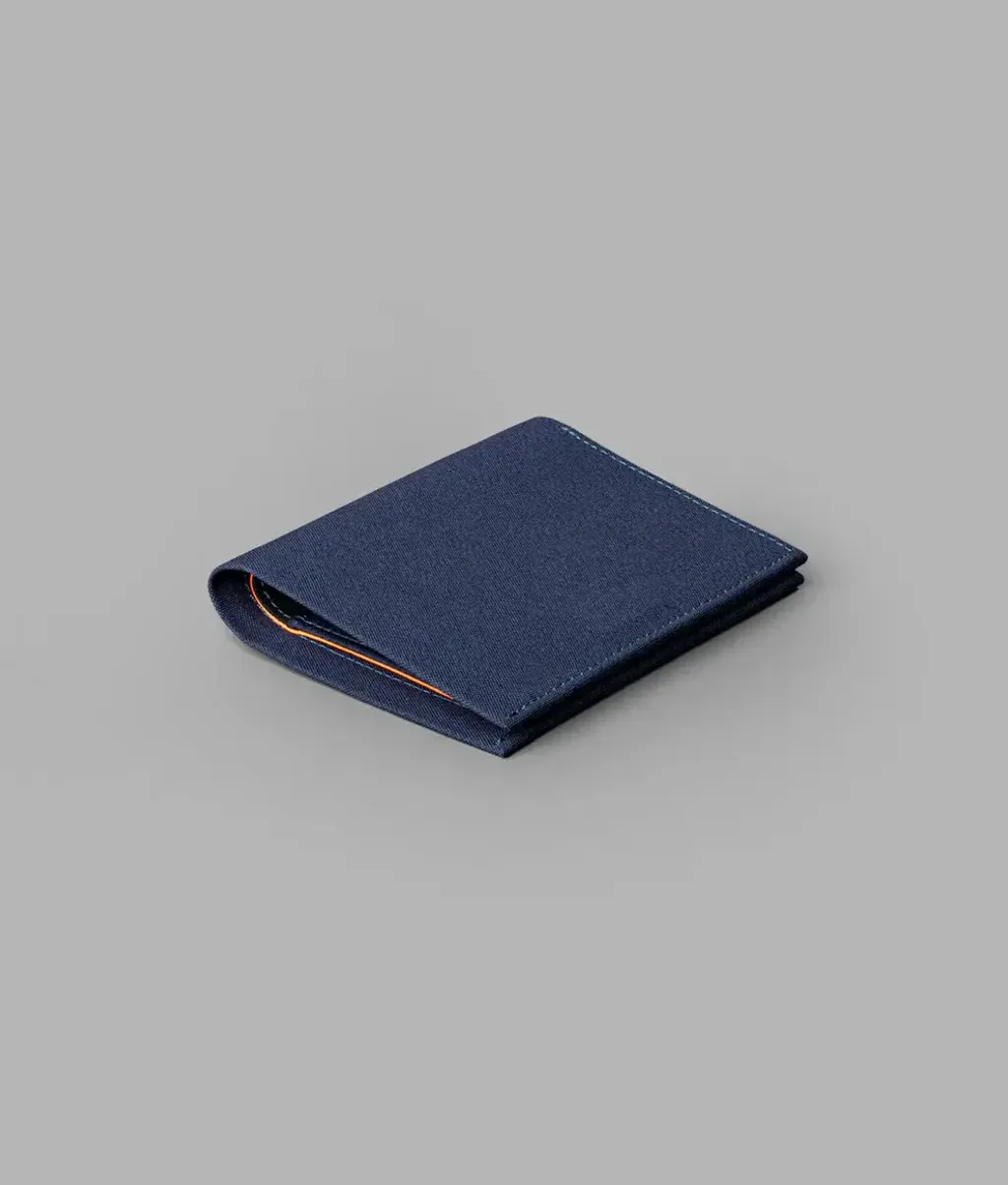 ARK_BIFOLD_CASH_WALLET_BLUE_1_a639a85a-d33e-4dcf-ae21-de6331a8585a_1