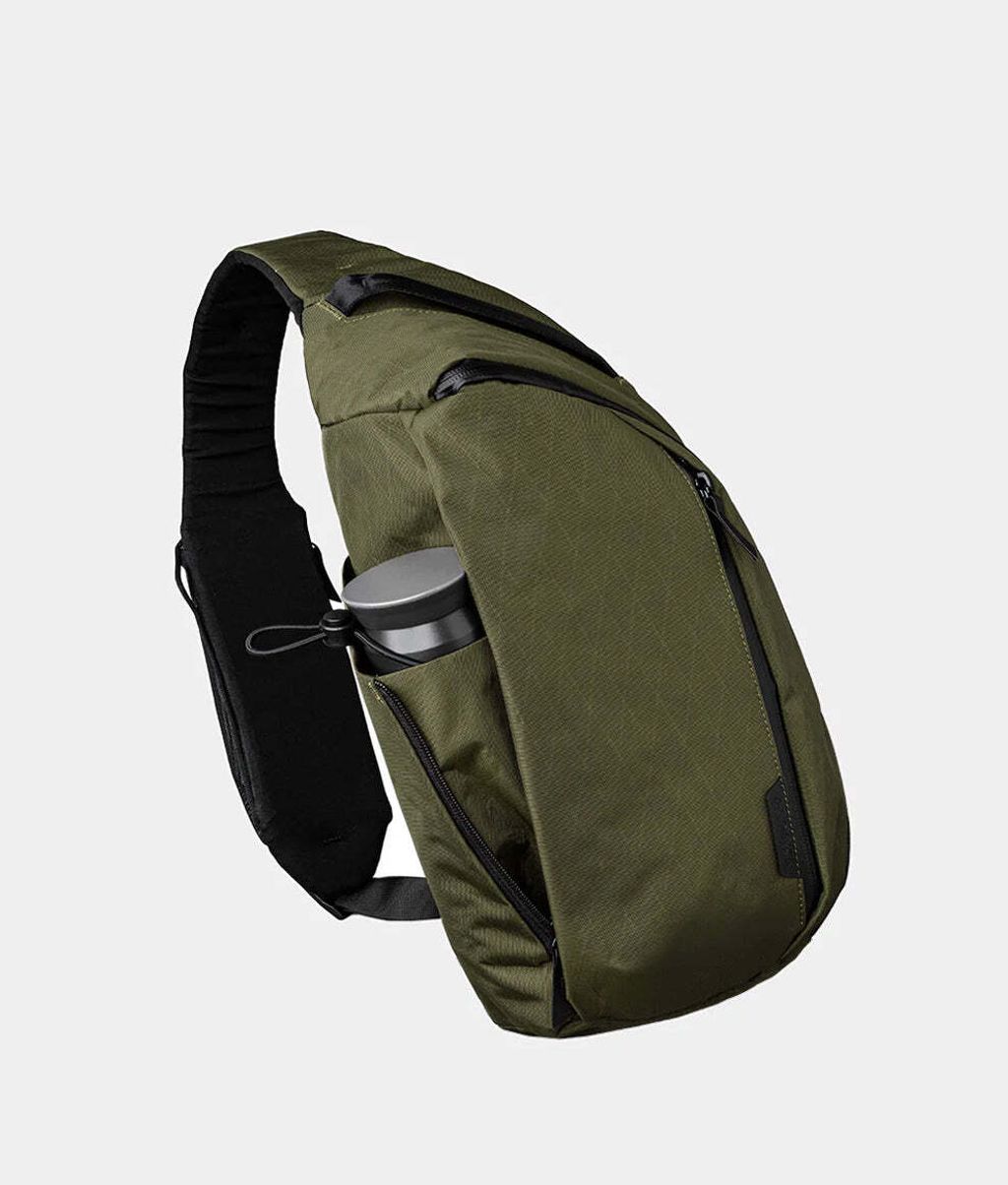 MetroCrossbodyXpacVx42Green_0001_f62dd6a7-fd1f-406e-a0e6-421bedff788b.webp