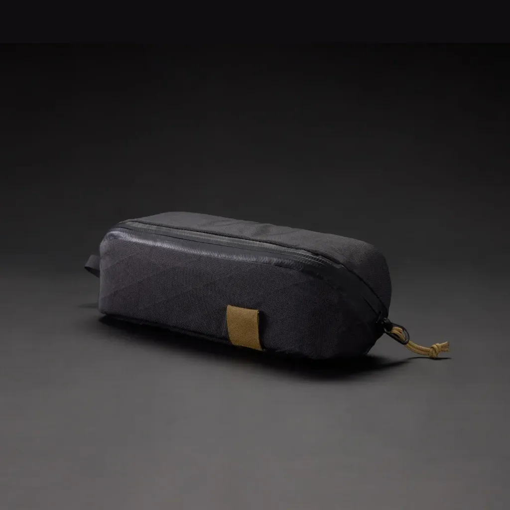 CIVIC-ACCESS-POUCH-05L-CAP05-BLACK-COYOTE-X-PAC-FRONT-min_2000x