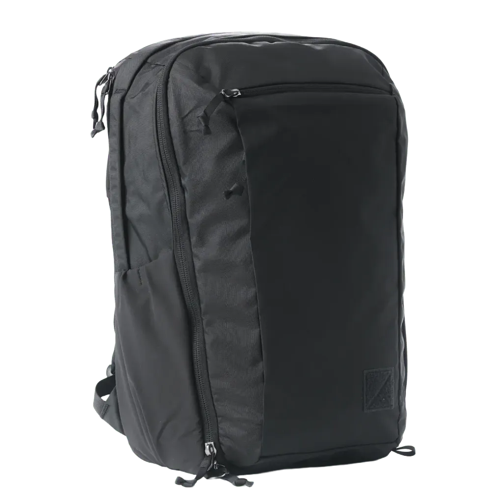 CIVIC-TRAVEL-BAG-35L-CTB35-SOLUTION-DYED-BLACK-FRONT-min_2000x