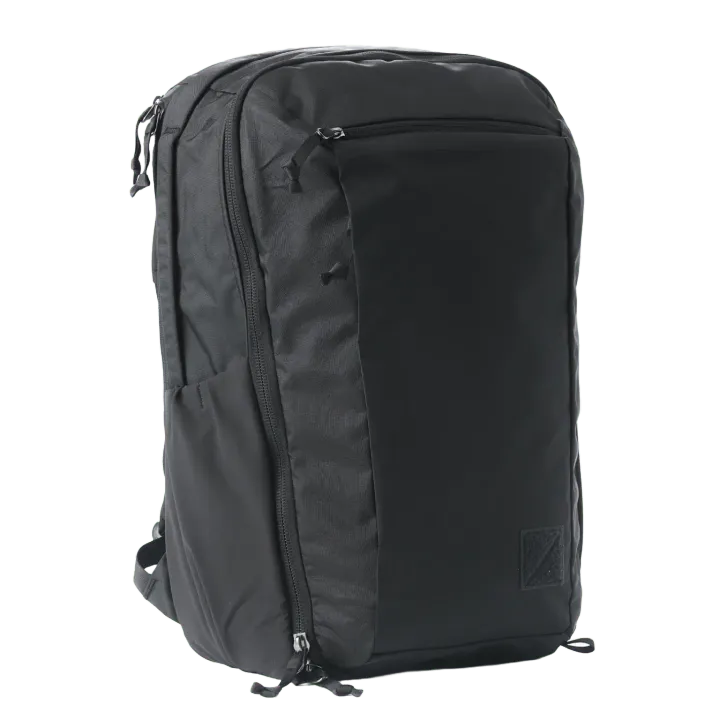 CIVIC-TRAVEL-BAG-35L-CTB35-SOLUTION-DYED-BLACK-FRONT-min_2000x