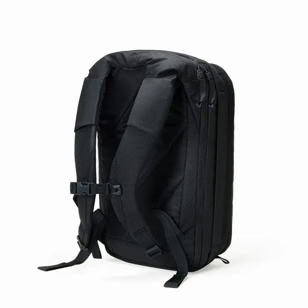CIVIC-PANEL-LOADER-16L-CPL16-SOLUTION-DYED-BLACK-BACK-PANEL-min_2_2000x