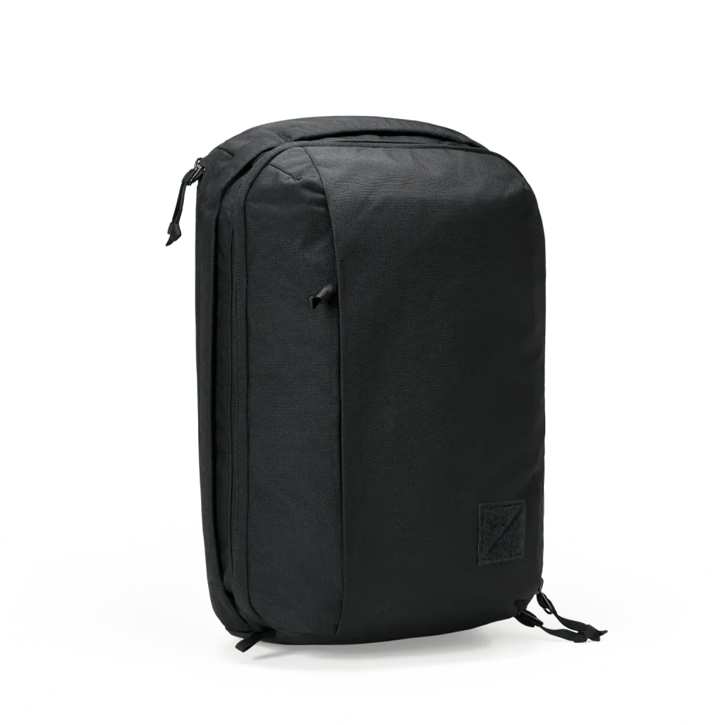 CIVIC-PANEL-LOADER-16L-CPL16-SOLUTION-DYED-BLACK-FRONT-transparent-min_2000x