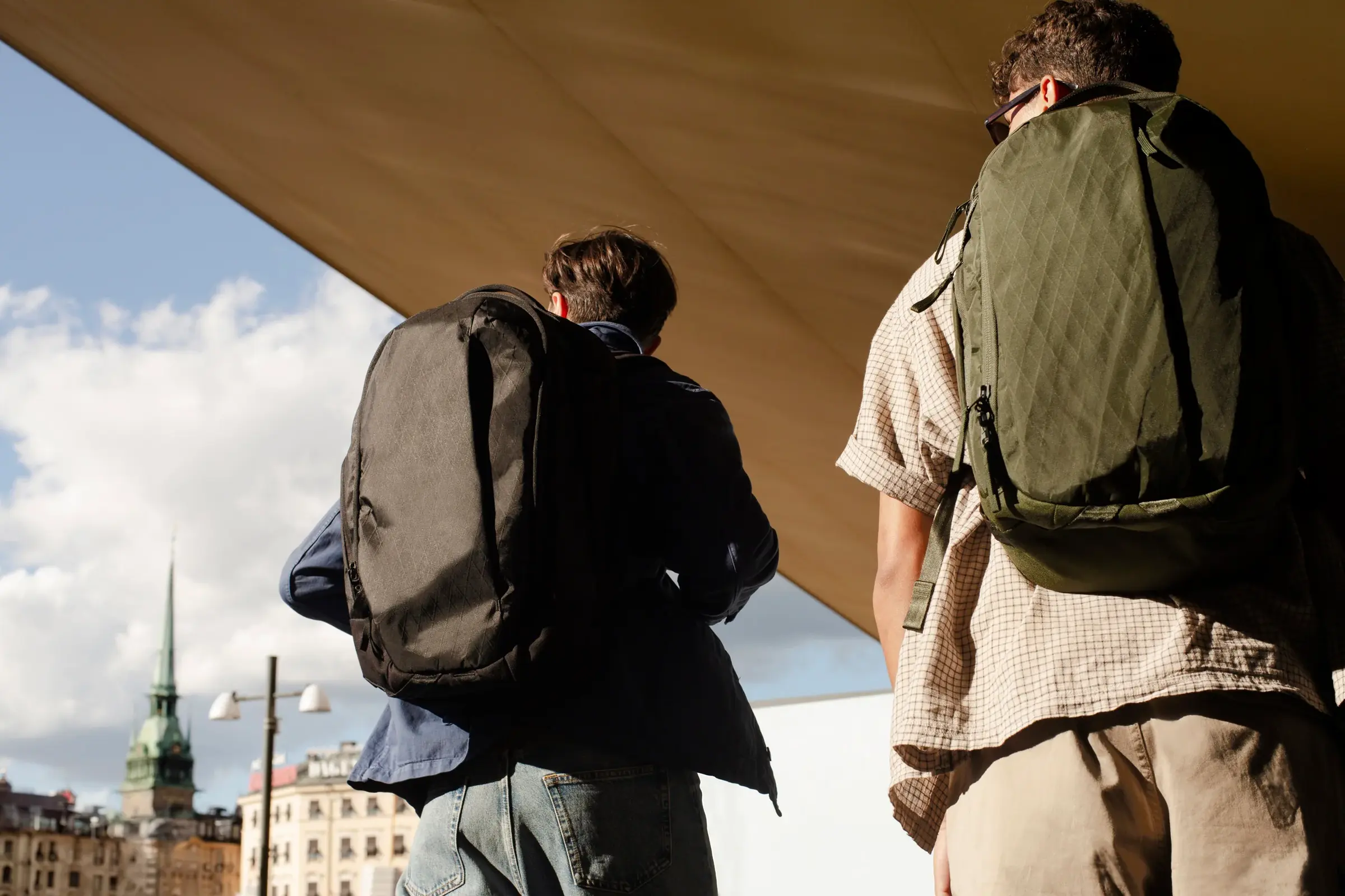 ABLE CARRY Max Backpack 32L 登機旅行情境