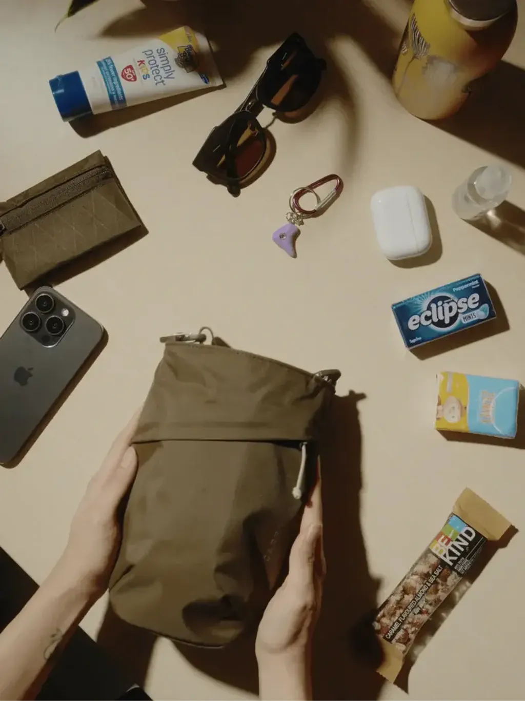 BottleSling_regen_olive02