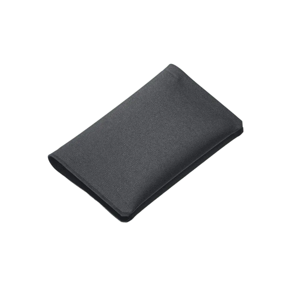 ELEMENT-CARD-WALLET-Solution-Dyed-Black-closed-front-min_2000x