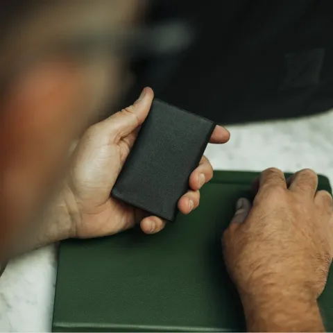 ELEMENT-CARD-WALLET-Solution-Dyed-Black-hand-held-min_2000x