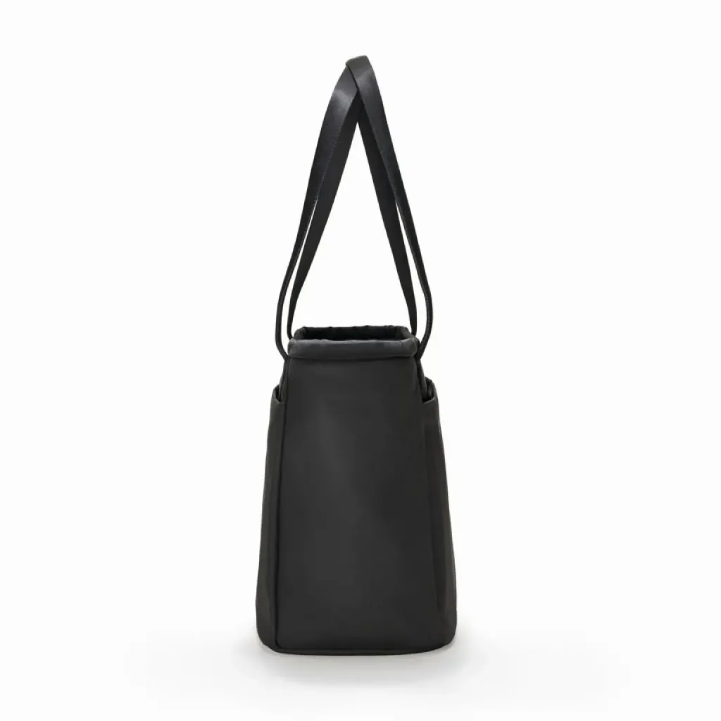 CIVIC-DAILY-TOTE-24L-CDT24-SOLUTION-DYED-BLACK-side-profile-min_91ee04f2-5b74-4492-8fa5-f6a75905facd_2000x
