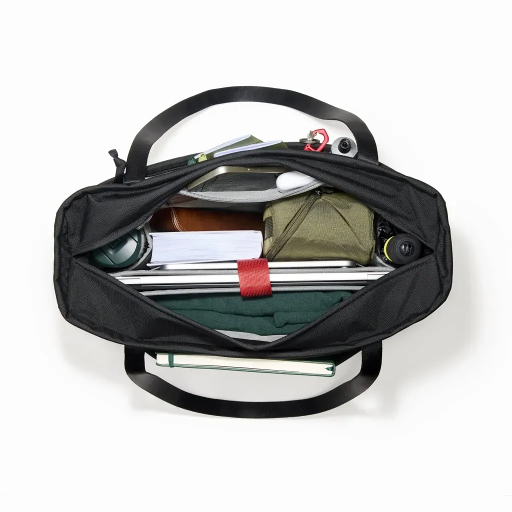 CIVIC-DAILY-TOTE-24L-CDT24-SOLUTION-DYED-BLACK-open-packed-min_2000x