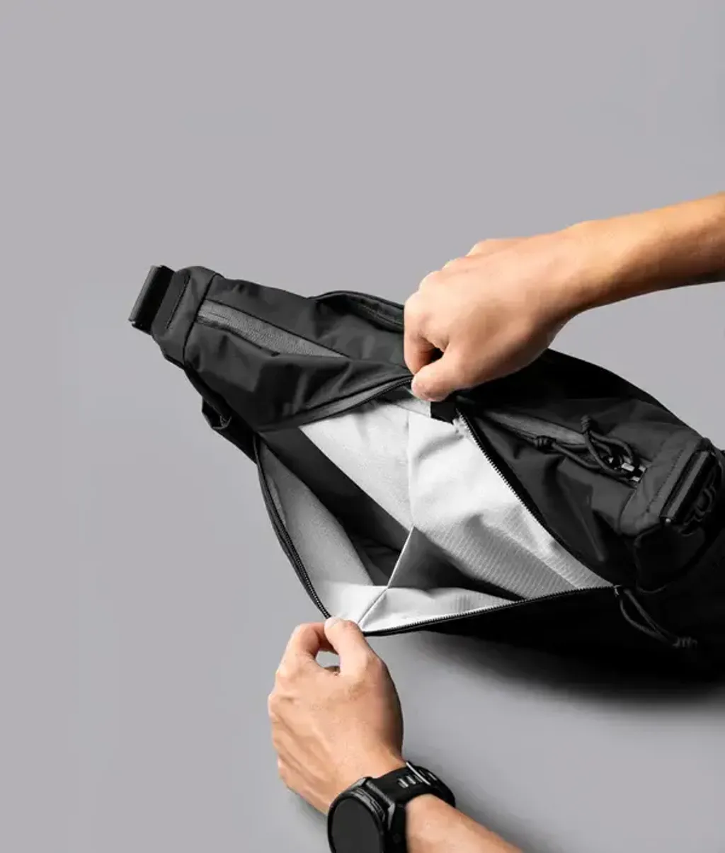 FlightSatchelAxoflux210DBlack_0005