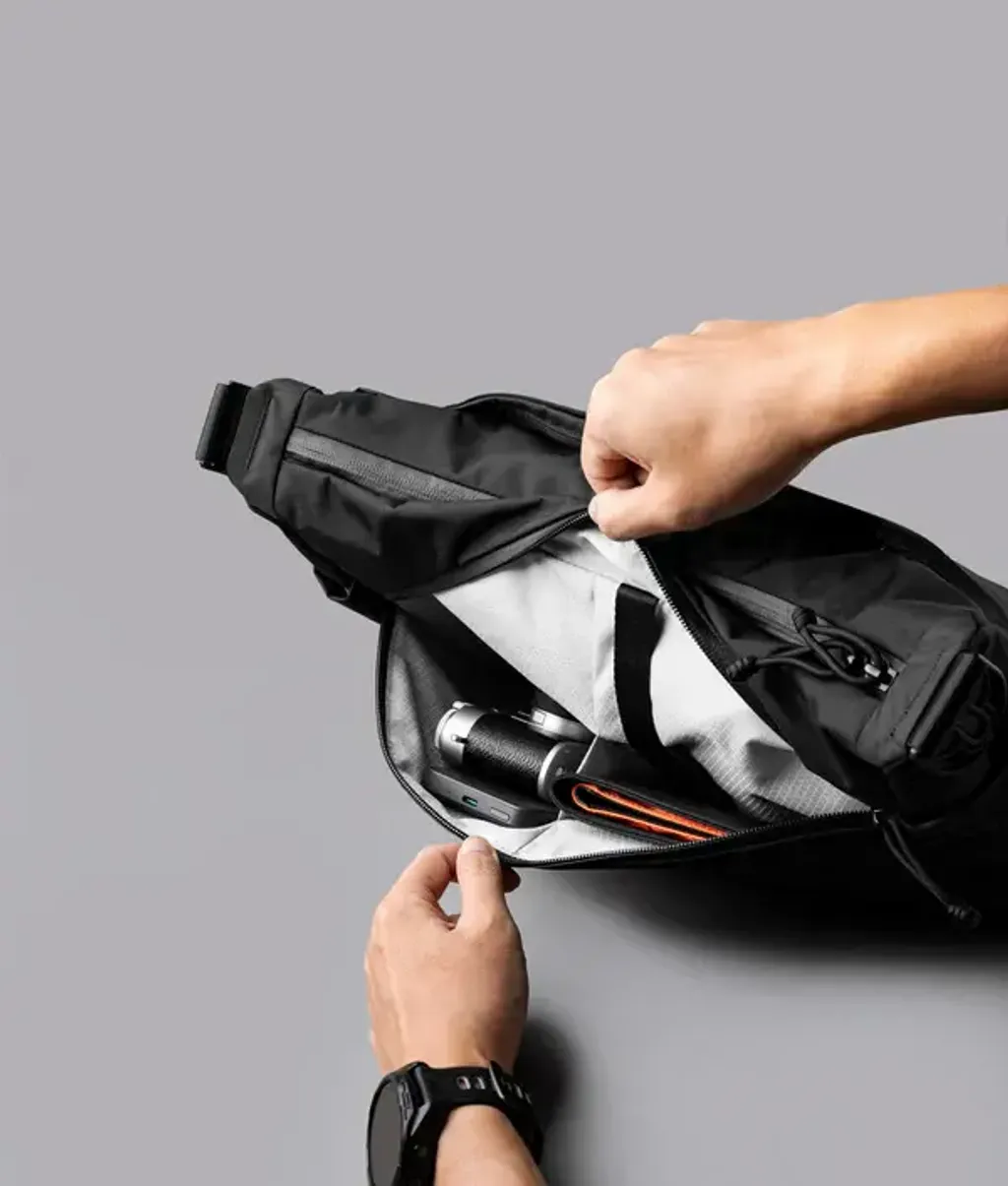 FlightSatchelAxoflux210DBlack_0006