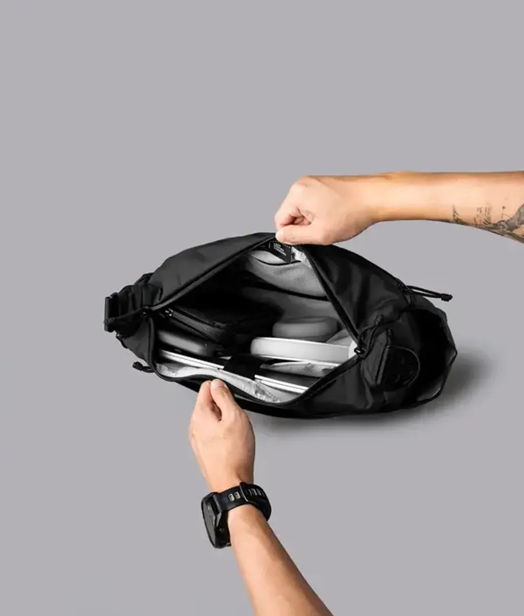 FlightSatchelAxoflux210DBlack_0013