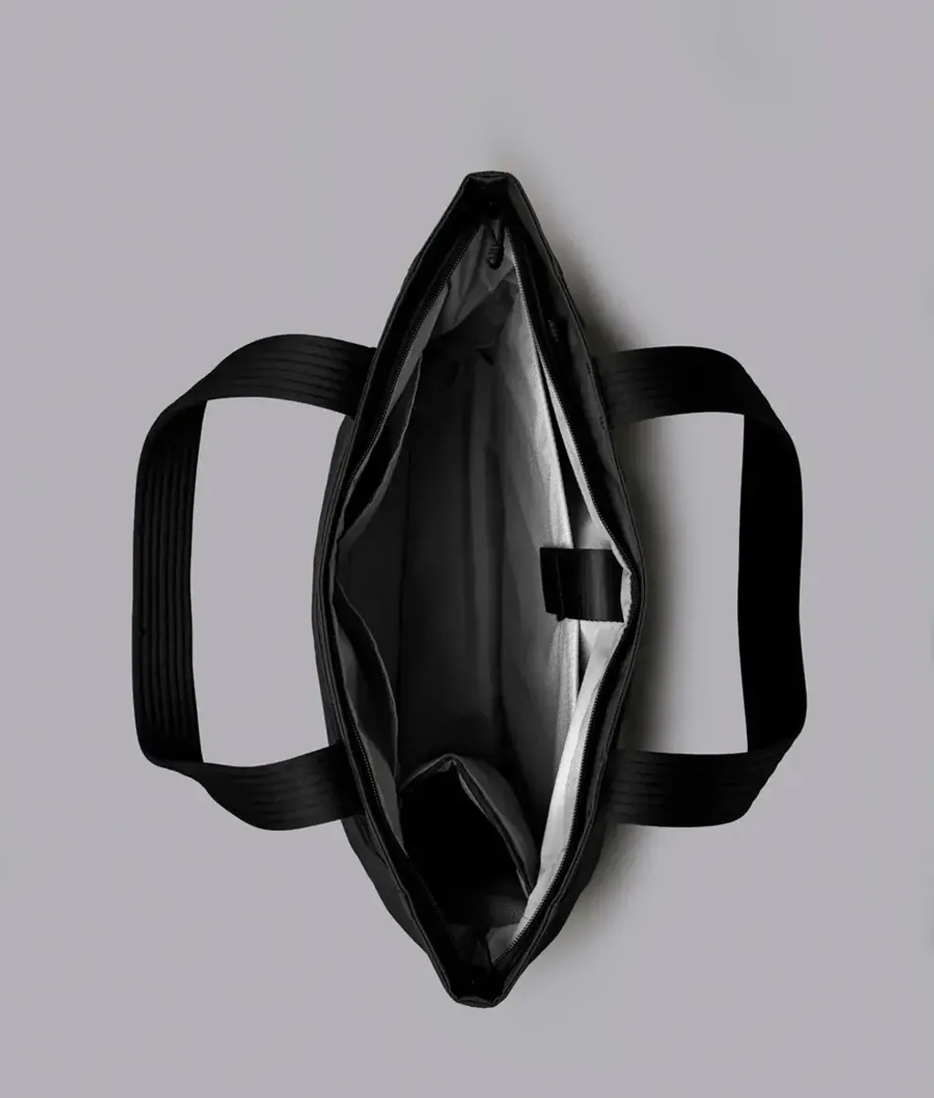 FlightToteAxoflux400DBlackLarge_0017