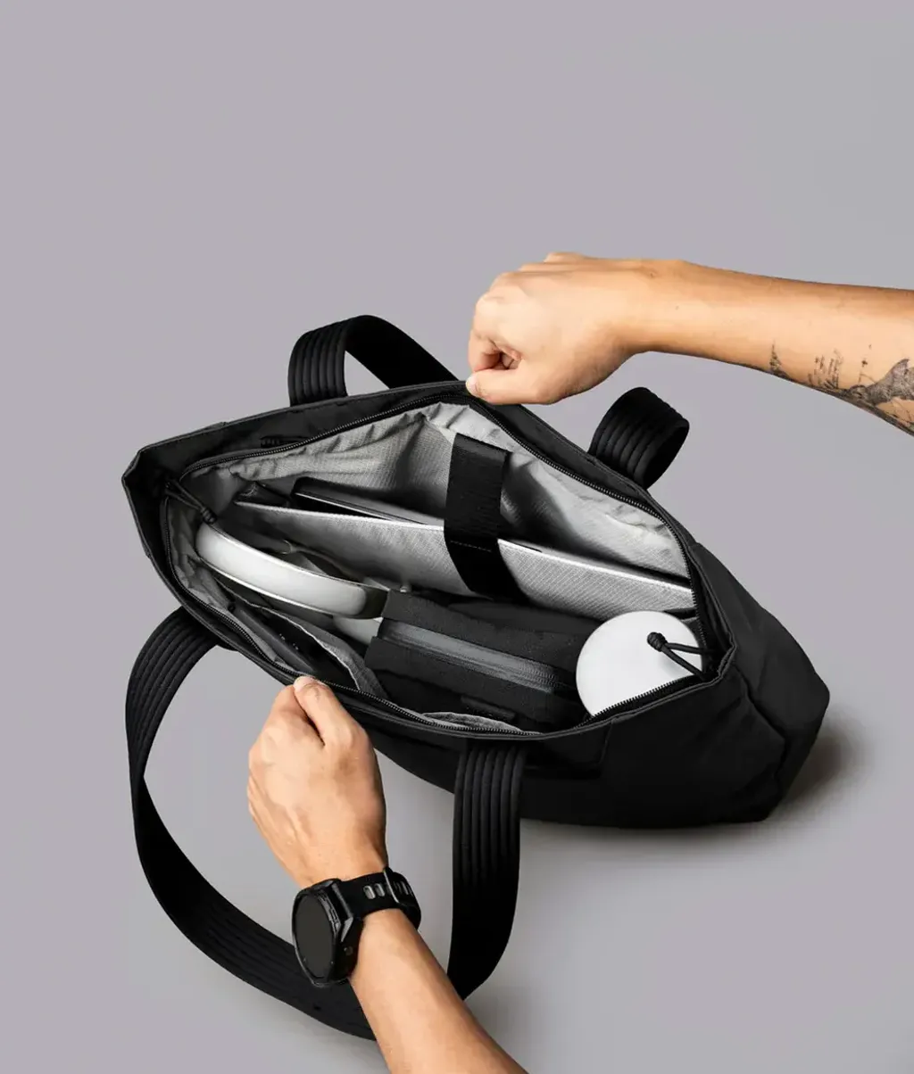 FlightToteAxoflux400DBlackLarge_0019