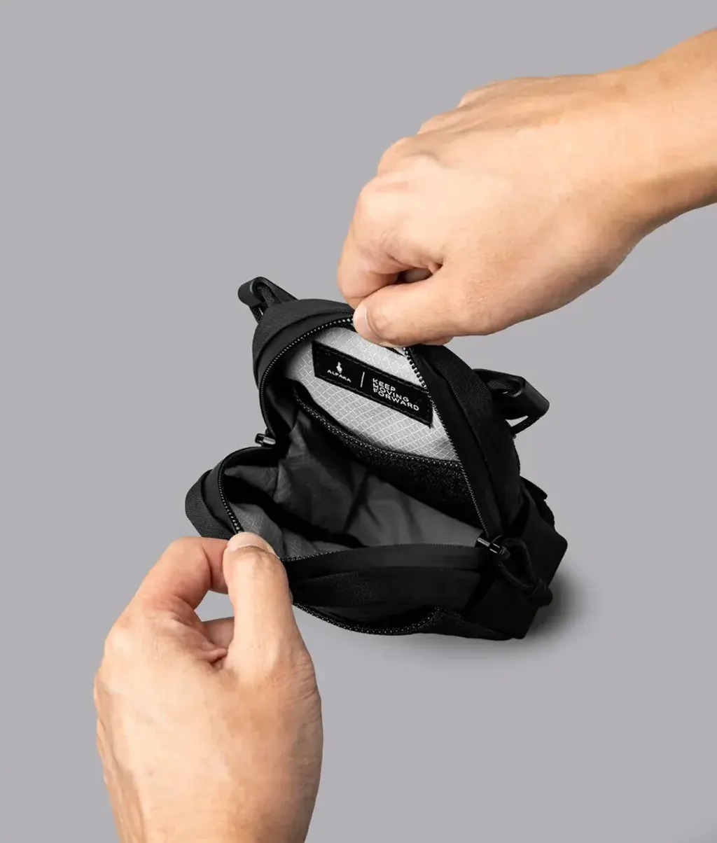 ModularShoulderPocketMaxAxoflux400DBlack_WashedNylon__0009