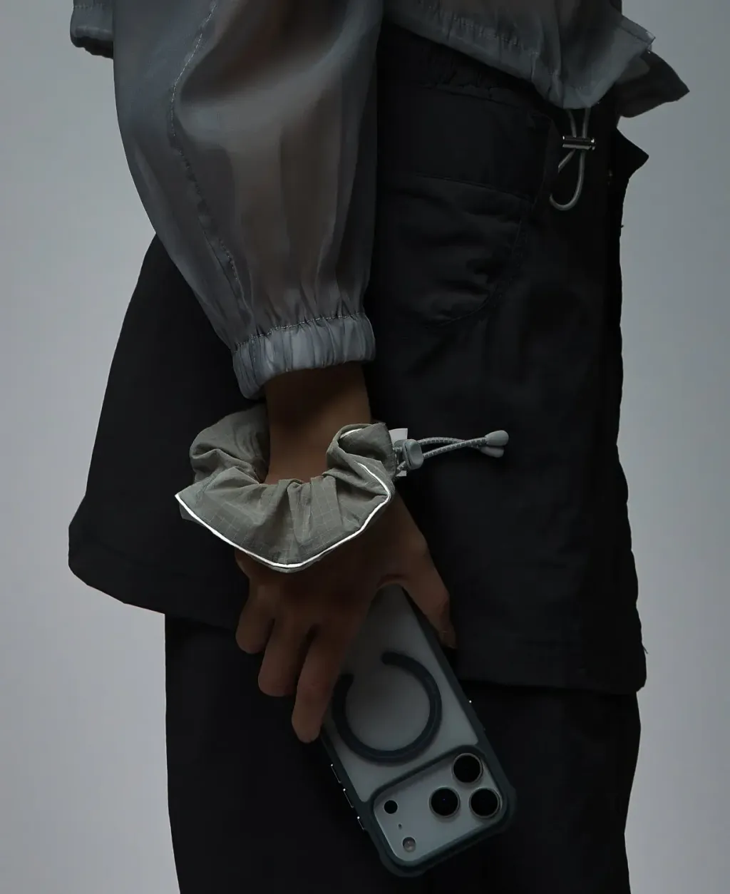 SHR-D03_5eb02590-19d6-4cc8-98aa-e43d05689c4b