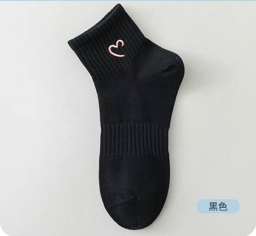 无骨袜子女四季款纯棉ins潮中短筒春秋刺绣爱心防臭运动夏季短袜6