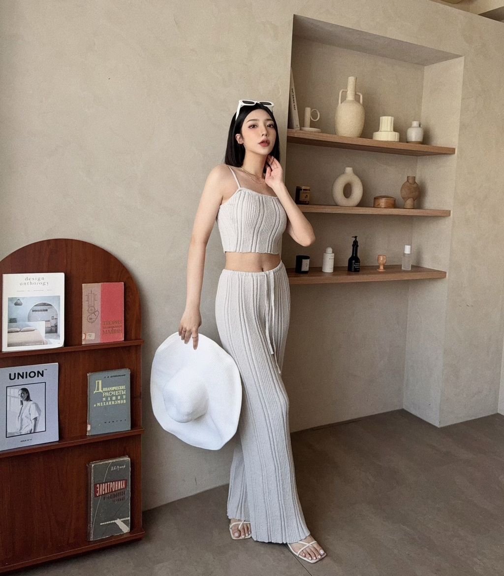 03267080唯美渡假細肩平口套裝3