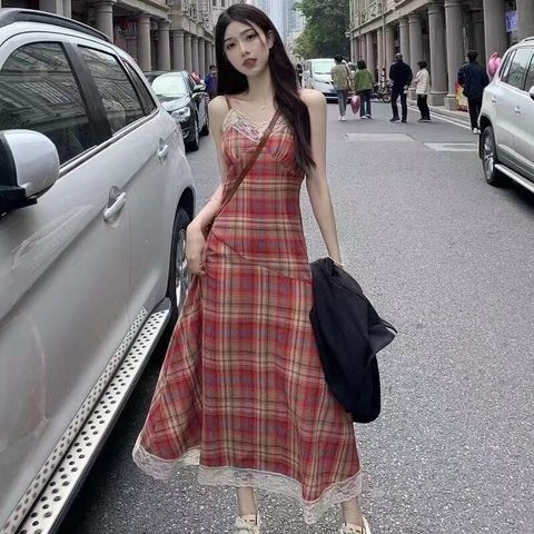 M16-558019 夏季辣妹蕾絲邊格紋吊帶連衣裙1